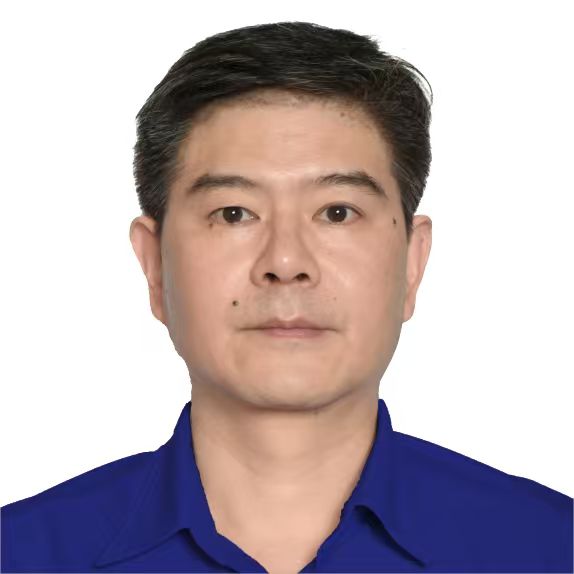 陈爱国照片.jpg